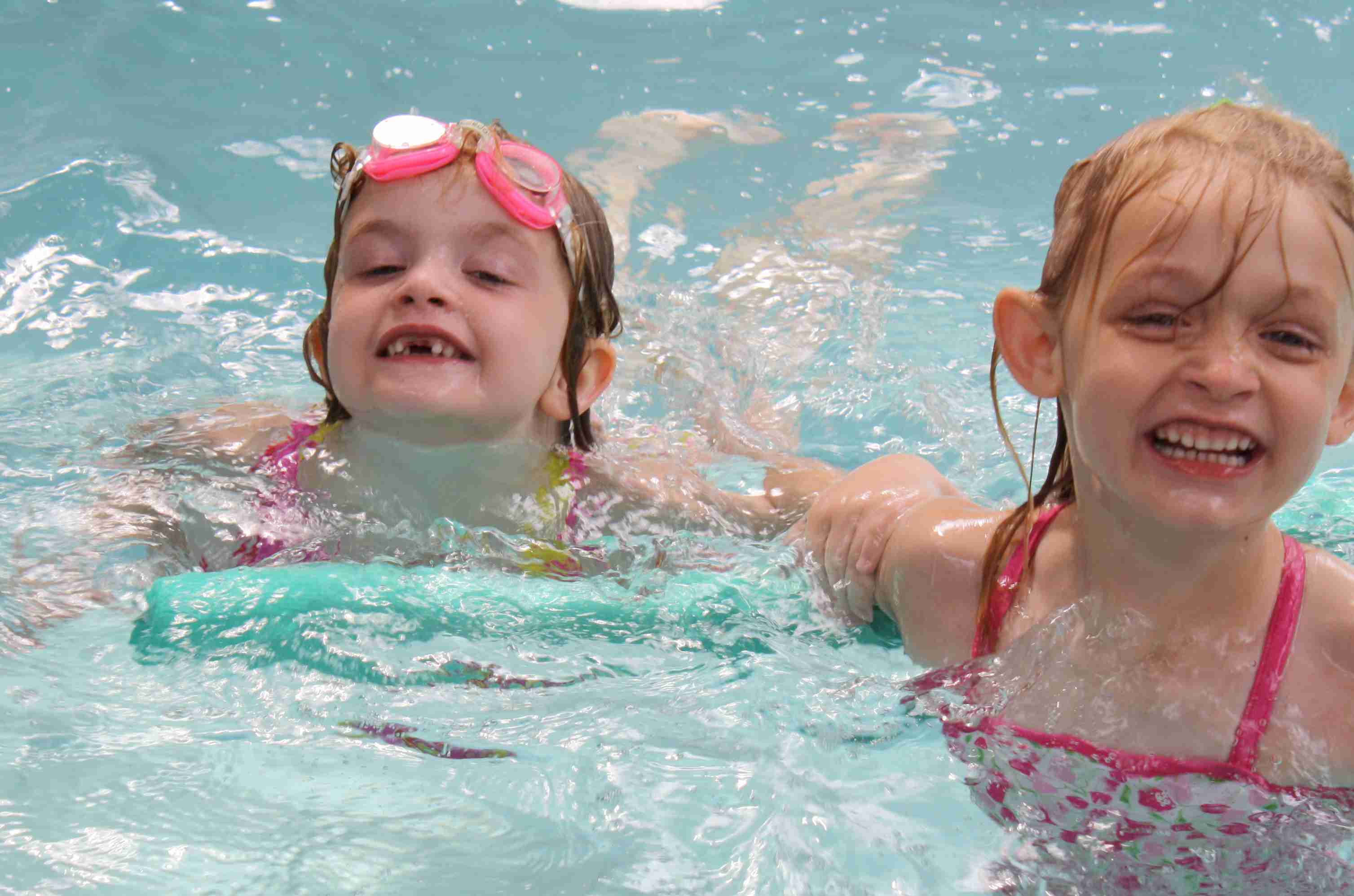 2009-06-21 Fathers Day Jane and Cate in Gramys Pool.jpg